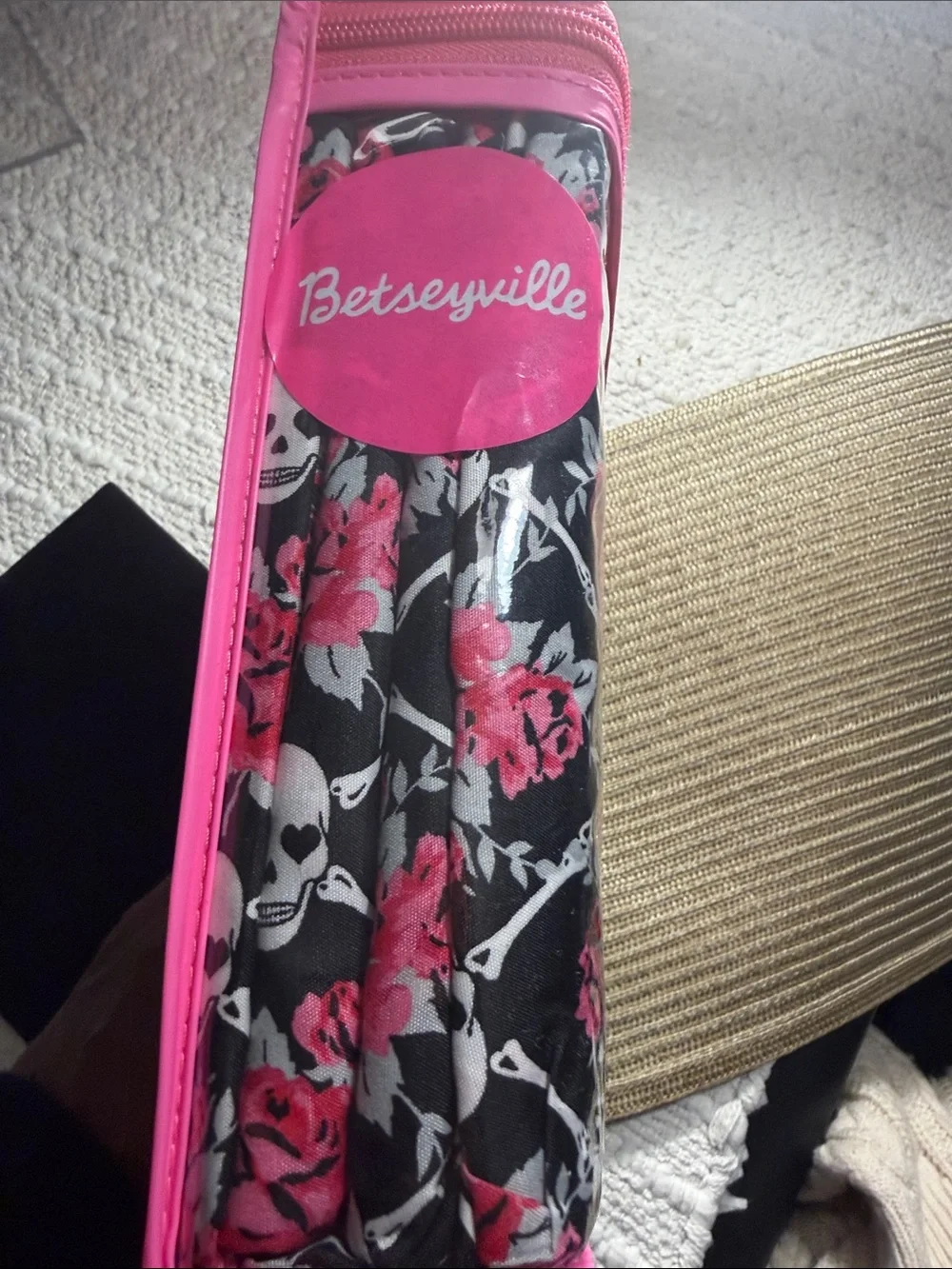 Betseyville by Betsey Johnson Queen 4 Piece Sheet Set Skull Floral Pink Black